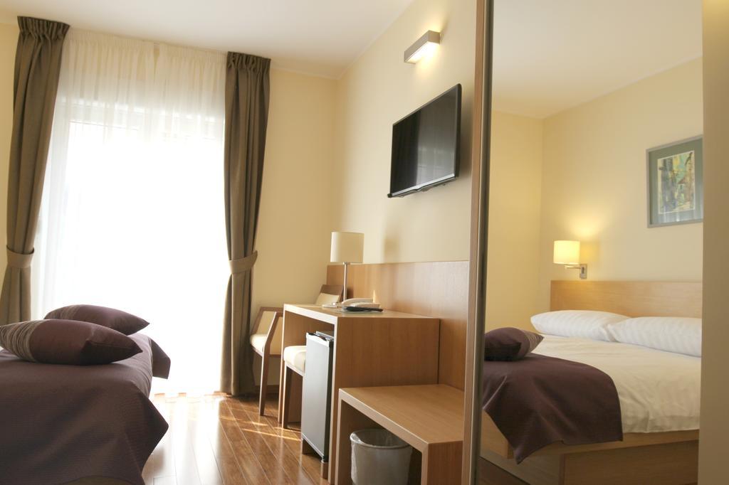 Hotel Villa Privileggio Mošćenička Draga Exteriör bild