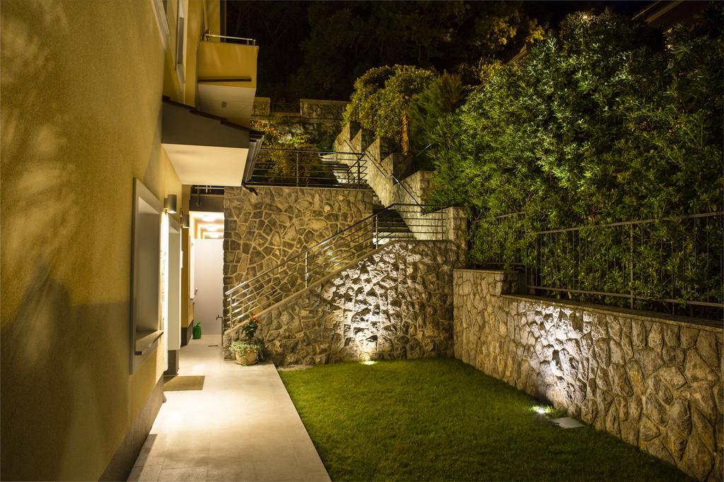Hotel Villa Privileggio Mošćenička Draga Exteriör bild