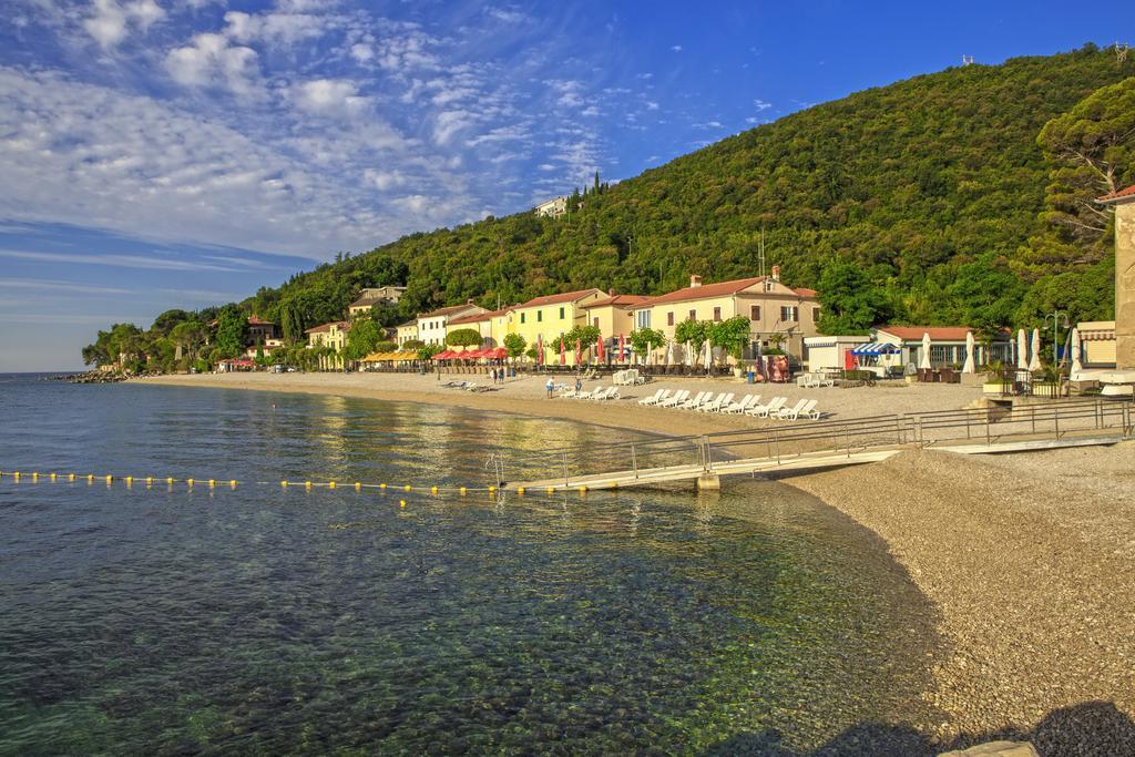 Hotel Villa Privileggio Mošćenička Draga Exteriör bild